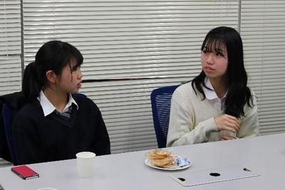 interview_02.jpg