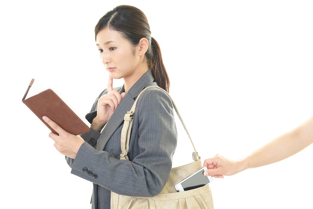個人情報漏えいはインターネット経由だけではない人間の心理・行動をつき情報を盗む「ソーシャルエンジニアリング」